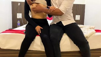 Hint Bhabhi, Devarıyla Derin Boğaz Ve Sert Sikişten Zevk Alıyor