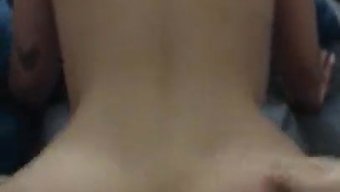 Duygusal Cowgirl Ev Yapımı Bir Videoda Erkeğine Biniyor