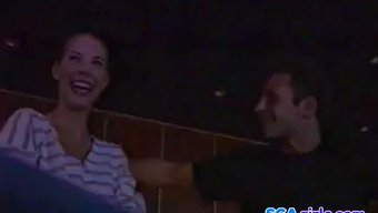 Lisa Sommer'In Avrupa Cazibesi Kısa Röportajda Sergileniyor