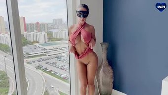 Aldatan Latin Karısı Ve Spor Eğitmeni Ile Sıcak Rol Oyunu