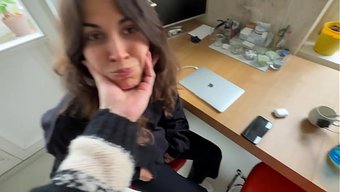 Beni Kullanıyor, Götümü Sikiyor Ve Içinden Taşan Dölünü Pov Tarzında Kaydediyor.