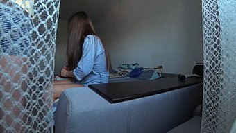 Karısı, Kocasını En Iyi Arkadaşıyla Tabu Anal Seks Videosunda Aldatıyor