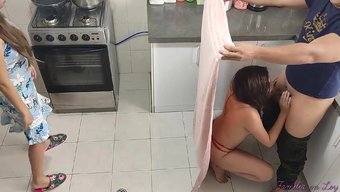 Üvey Kız Kardeşimin Yeğeni Benden Sürekli Onunla Seks Yapmamı Istiyor, Ama Ben Yapamıyorum