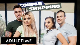 Swinger Grubunun Sıcak Çiftler Ve Oral Seksle Vahşi Irklararası Orgisi