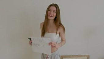 Sevimli Bir Yıldız, Keyifli Bir Onay Klibinde