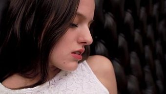 Jesie Jones'Un Silvie Luca'Nın Mastürbasyon Seansına Dair Yüksek Çözünürlüklü Videosu