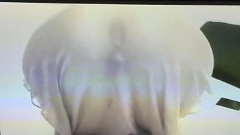 Karısı Sıcak Videoda Poposunu Siktiriyor