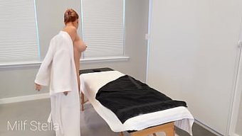 Stefano'Nun Mutlu Son Masajı, Mutlu Bir Kızıl Saçlı Milf Ile.