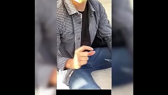 Bir Kız, Para Karşılığı Bir Yabancıyla Halka Açık Bir Yerde Seks Yapmayı Kabul Etti.
