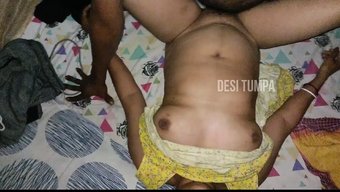 Hintli Genç Kız Tumpa, Üvey Kardeşinden Creampie Sürprizi Alıyor