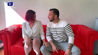 Fransa'Dan Gelen Bu Genç Anne Spermi Çok Seviyor Ve Tek Damlasını Bile Ziyan Etmiyor.