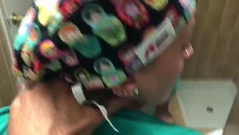 Doktor Ve Hemşire Evde Samimi Oluyor