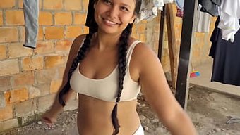 Sevimli Bir Çiftle Gizli Bir Buluşmada Duygusal Bir Oral Seks Ve Derin Boğaz Eylemi