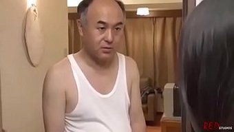 Dünyanın En Ateşli Porno Yıldızları Tarafından Yüzüne Sert Bir Şekilde Sikilmeye Hazır Olun.