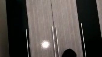 Latina Karısı Fernanda, Bir Dildo Ile Fantezi Dolu Bir Oyun Zamanı Geçiriyor