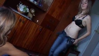 Amelia Dire Ve Kecy Hill'In Komik Porno Macerası