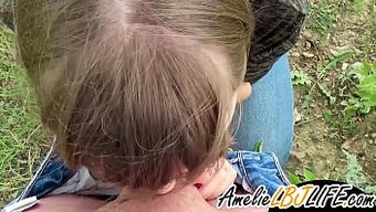 Sevgilisine Açık Havada Oral Zevk Veren Kız Arkadaşının Ev Yapımı Videosu