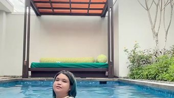 Olgun Güzel Şişman Kadınlar Bikini Içinde Yaramaz Oluyor