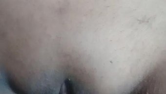 Bir Milf, Genç Bir Kadınla Cinsel Aktiviteye Giriyor