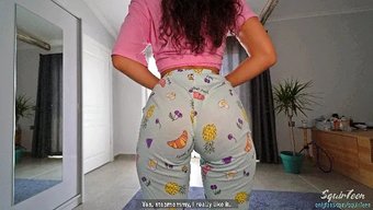 Seksi Latin Üvey Anne, Pov'Da Üvey Oğlu Ve Kocası Tarafından Sikişiyor