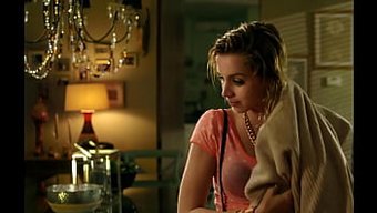 Ana De Armas'In Ispanyol Sıcak Sakso Sahnesi