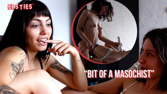 Alman Amatör Lezbiyenler Fantezi Dolu Bdsm Oyununa Dalıyorlar