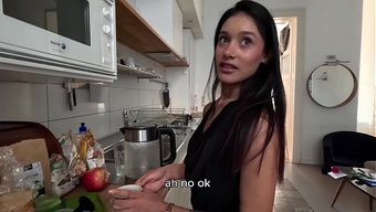 Kahve Için Süt Yoktu, Ama Onun Için Biraz Vardı