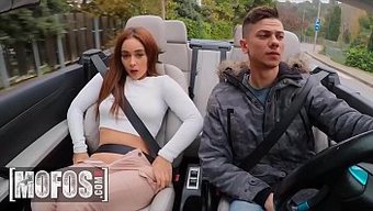 Muhteşem Bebek Ginebra Bellucci, Tommy Cabrio Ile Vahşi Bir Yolculuğun Tadını Çıkarıyor