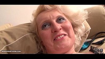 Yaşlı Kadın Ve Siyah Yarrağı Olan Irklararası Hardcore Porno
