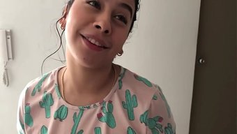 Üvey Anne Doğum Günümde Seks Bebeği Gibi Mi? Harika Bir Hediye.