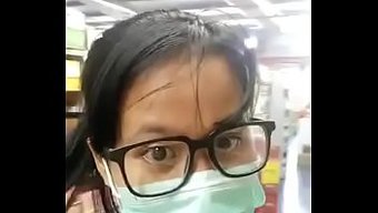 Koronavirüs Pandemisinin Ortasında Güç Hala Kadınların Elinde - Bizi Twitter'Da Takip Edin: @Modelwebcam10