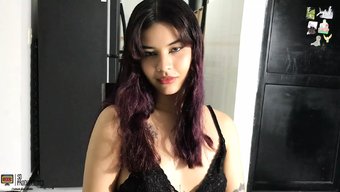 Üvey Kız Kardeşimin Ayak Fetişini Keşfedin - Ispanyolca Amatör Porno