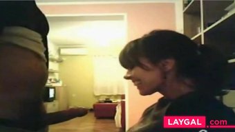 Büyük Kalçalı Amatör Karı Pov'Da Sertleşiyor