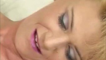 Sıcak Amerikan Porno Videosunda Yoğun Oral Zevk Ve Sakso
