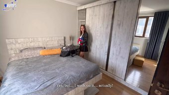 Kız Arkadaş, Pov Bir Videoda Erkek Arkadaşını Macbook Ile Aldatıyor