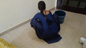 Tatlı Hintli Desi Köy Üvey Kız Kardeşinin Ilk Acı Deneyimi