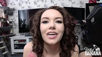 Miss Banana'Nın Amatör Yüz Sikişi Ve Boşalma Derlemesi