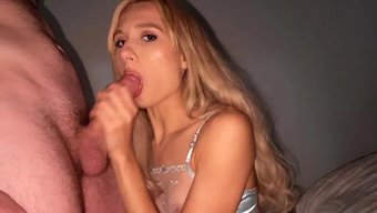 Carla Cute'Un Derin Sakso Ve Sevimli Yüzü