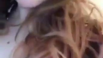 Roxy Heart'In Ev Yapımı Videosu, Oynak Kışkırtma Ve Strap Yapma Becerilerini Sergiliyor