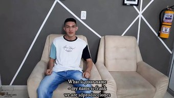 Bir Seçme Oturumunda Büyük Bir Popoya Sahip Sevimli Bir Latin Gençle Seks Yapıyorum