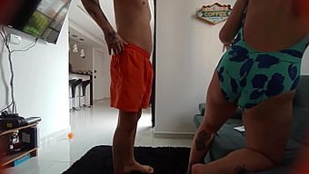 Cancun Plajında Rastladığım Rastgele Bir Kişiyi Otel Odama Getirdim Ve Onlarla Korunmasız Seks Yaptım