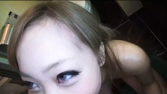 Wazu'Nun Japon Amatör Videosu: Ağzına Ve Küçük Göğüslerine Boşalma