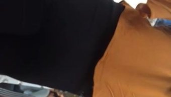 Kot Giyen Yeni Hint Götü: Görülmesi Gereken Bir Video