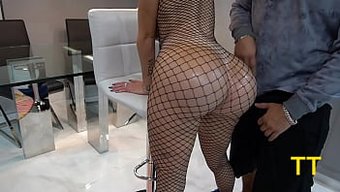 Latin Süpermodel Victoria June, Duygusal Bir Oral Seks Yapıyor Ve Içine Boşalıyor