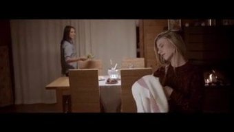 Sıcak Bir Softcore Filmde Küçük Göğüsleri Ve Amını Yalama