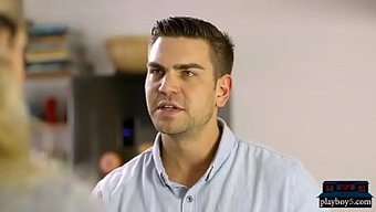 Genç Adam, Röportajda Bakıcının Amına Tırmandı.