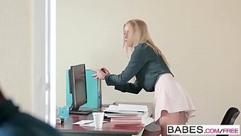 Ofis Baştan Çıkarıcısı Kiara Lord Ve Kristof Cale Sıcak Bir Videoda