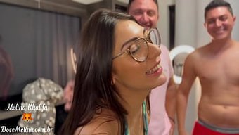 Derin Boğaz Ve Grup Seks: Melina Khalifa Ve Hades Ksal Katliamı Ile Sallanıyorlar