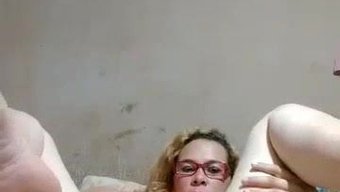 Olgun Kadının Boşalma Yaptığı Sarışın Ev Yapımı Video
