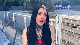 Laeticia'Nın Piercingleri Ve Dövmeleri Fransız Porno Videosuna Fantezi Katıyor